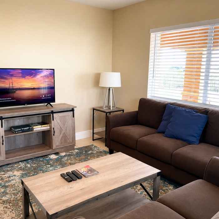 Facility - Simple Path Recovery - Den Area With Couch and TV