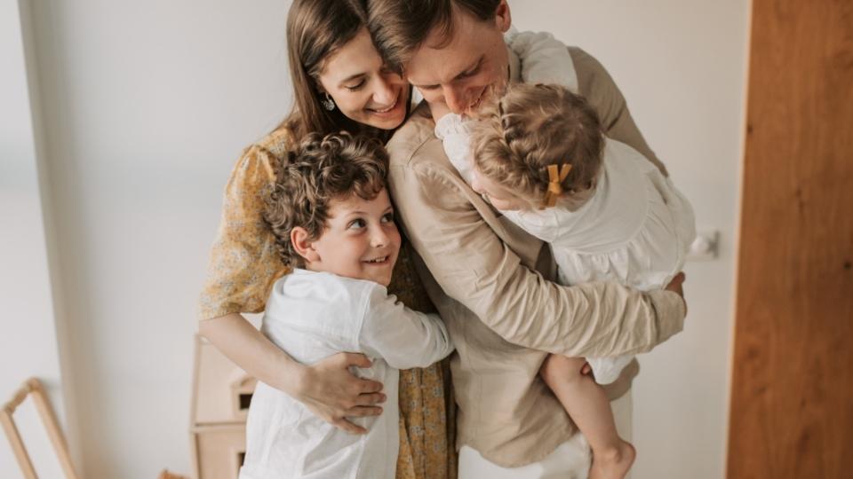 Top Reasons Why Al-Anon Works For Loved Ones include things like shared living experience and its anonymous nature.