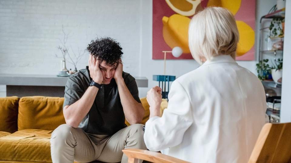 What Is Partial Hospitalization Like your first day will have you introduce your self and possibly your first group therapy session.
